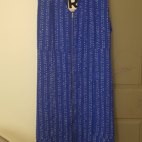 Plus Size - Picture 5 of 6